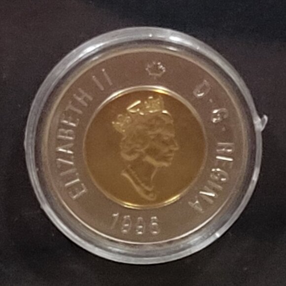 (SOLD) Canada Coins & Banknotes Display Case - Picture 10 of 14